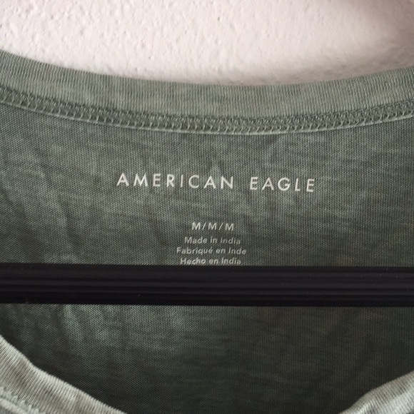 American Eagle Ruffle Tank - Picture 2 of 4
